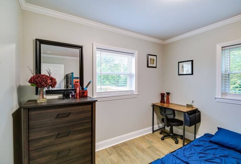 Ararat Home W/ Spacious Yard & Mountain Views!