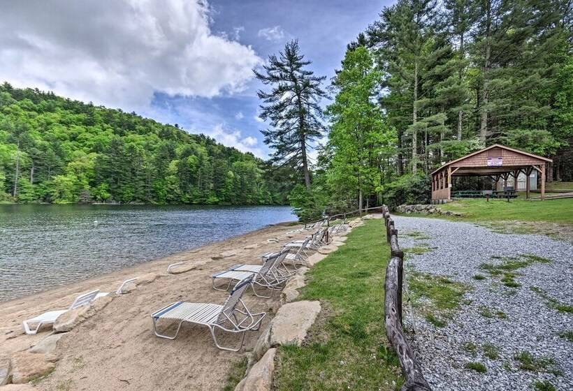 Blue Ridge Mtn Escape: Home W/ Deck & Fire Pit!