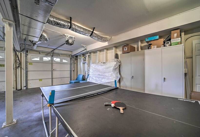 Blue Ridge Mtn Escape: Home W/ Deck & Fire Pit!