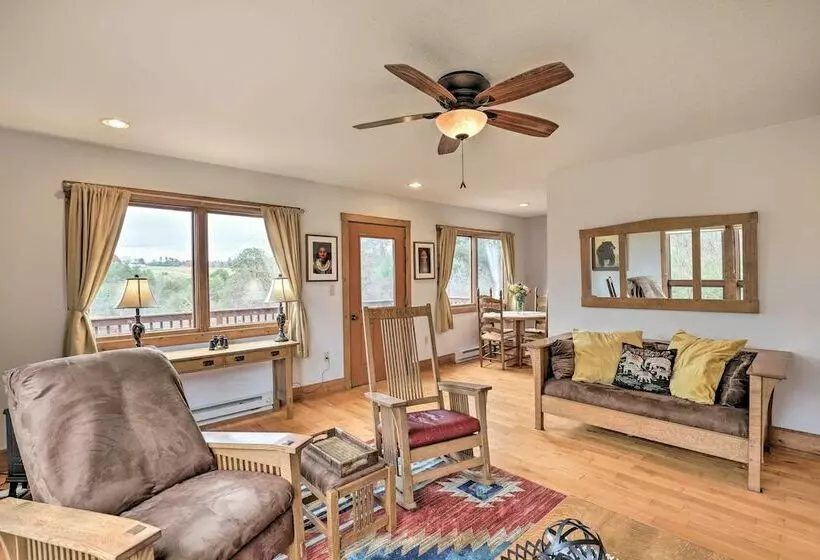 Charming Alexander Cabin W/ Private Hot Tub!