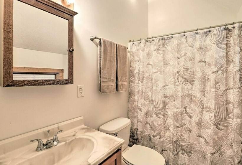Charming Alexander Cabin W/ Private Hot Tub!
