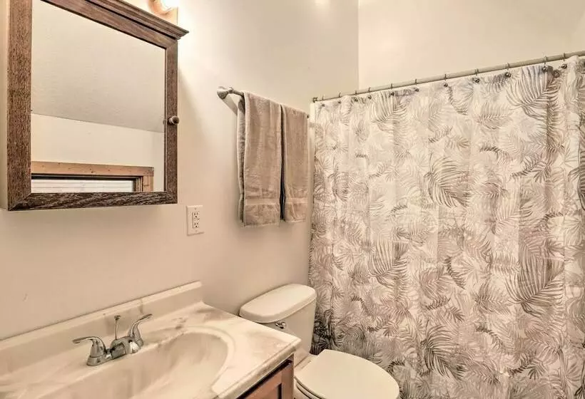 Charming Alexander Cabin W/ Private Hot Tub!