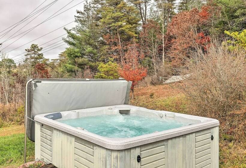 Charming Alexander Cabin W/ Private Hot Tub!