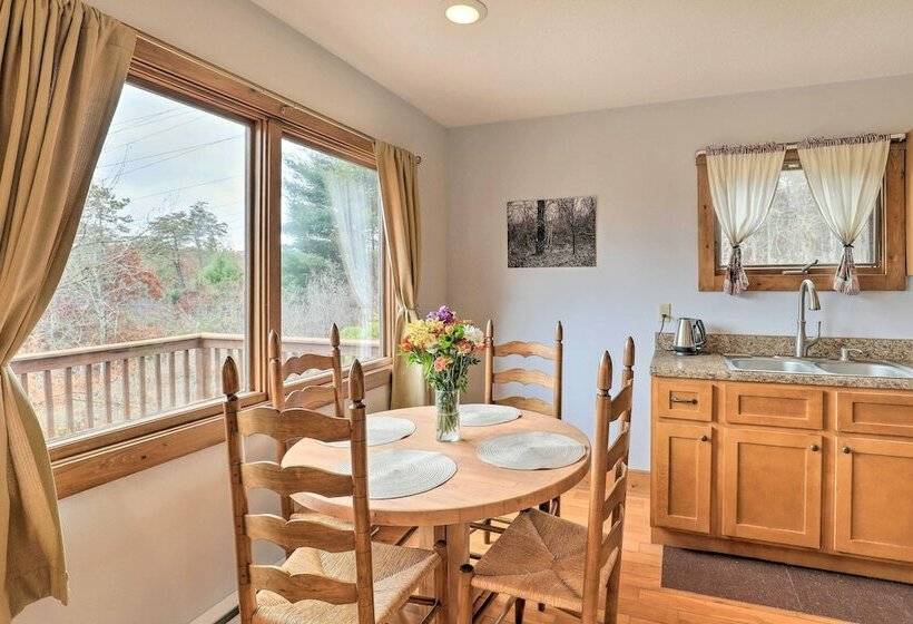 Charming Alexander Cabin W/ Private Hot Tub!