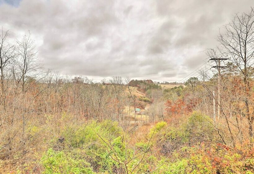 Charming Alexander Cabin W/ Private Hot Tub!