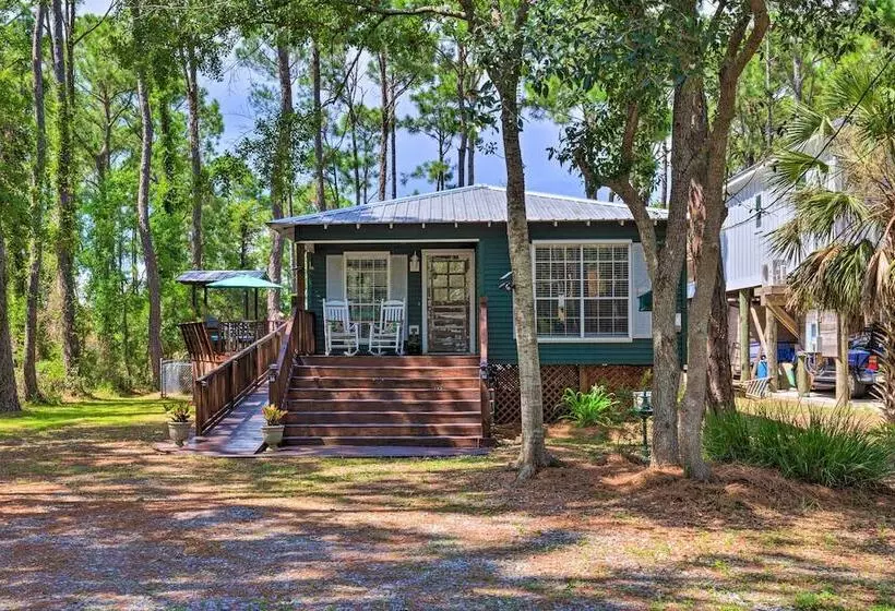 Charming Dauphin Island Home ~ 1 Mi To Beach!
