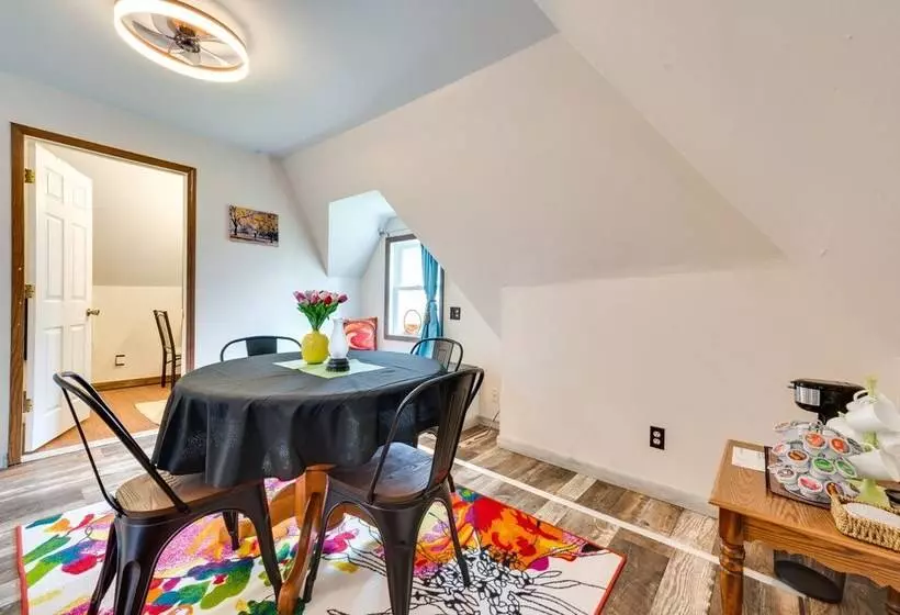 Charming Eagle Grove Farmhouse W/ Patio!