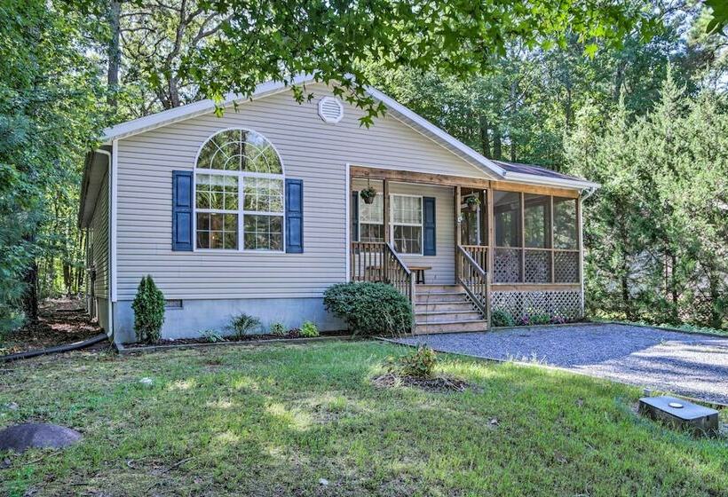Charming Getaway, 9 Mi To Ocean City Beach!