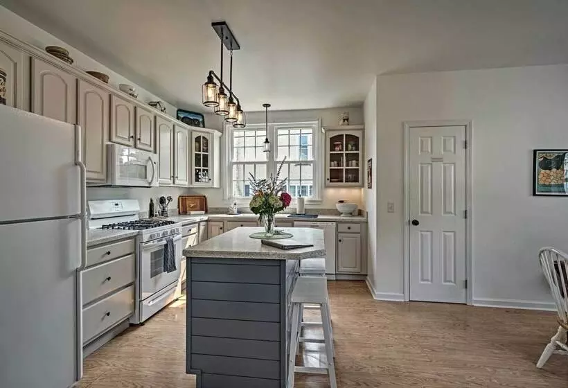 Charming & Historic Buffalo Home W/ Private Deck!