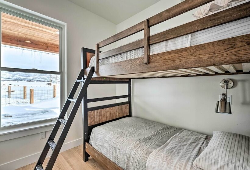 Charming Peoa Casita W/ Mountain Views