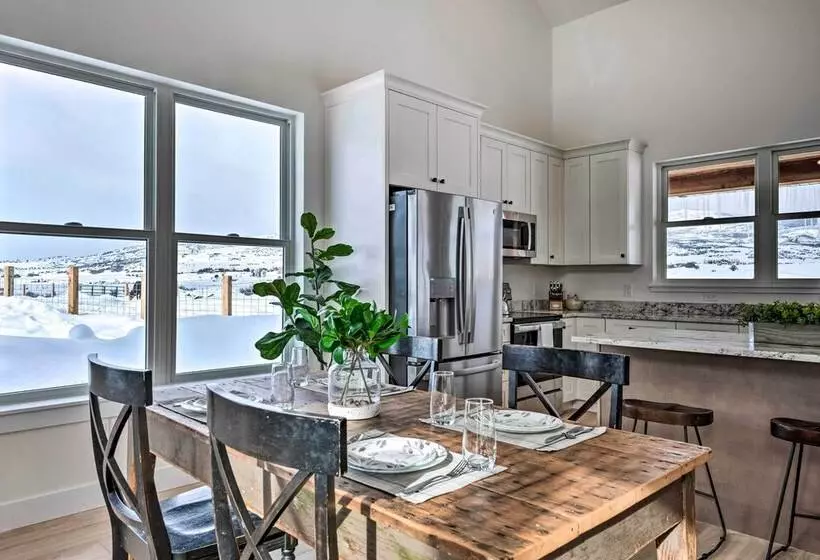 Charming Peoa Casita W/ Mountain Views