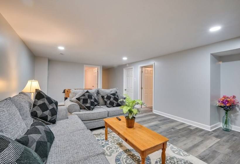 Convenient Hummelstown Home W/ Deck!