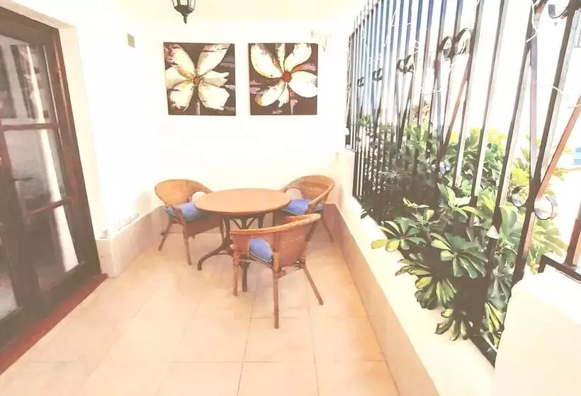 Coral Bay Port Royale