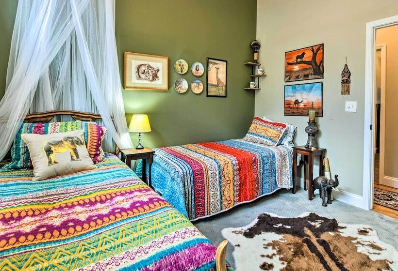 Cozy Home W/ Fire Pit, Near Great Smoky Mountains!