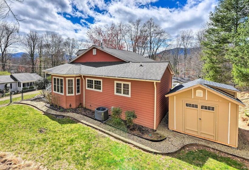 Cozy Home W/ Fire Pit, Near Great Smoky Mountains!
