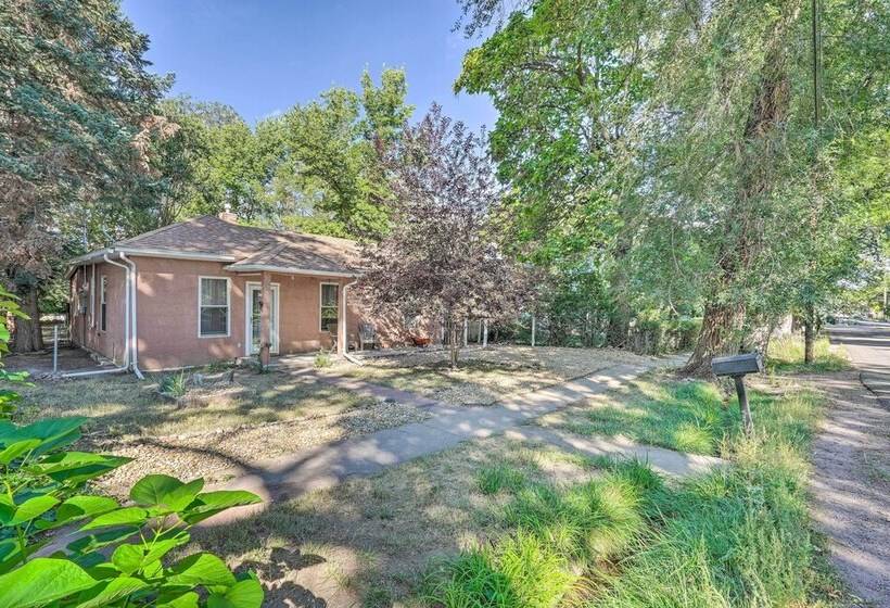 Cozy Home W/ Patio In The Heart Of Cañon City!