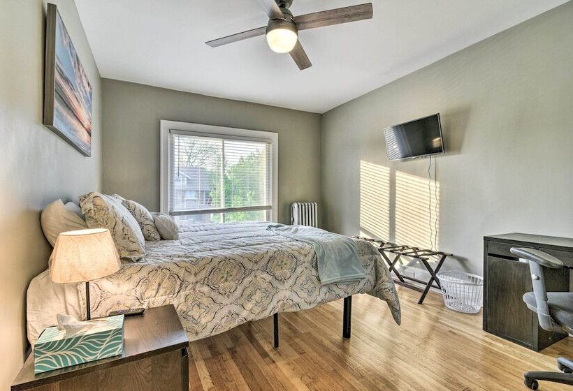 Elegant Detroit Home W/ Yard ~ 5 Mi To Dtwn!