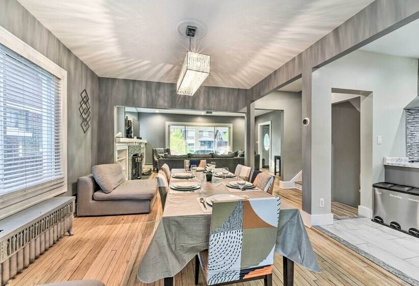 Elegant Detroit Home W/ Yard ~ 5 Mi To Dtwn!