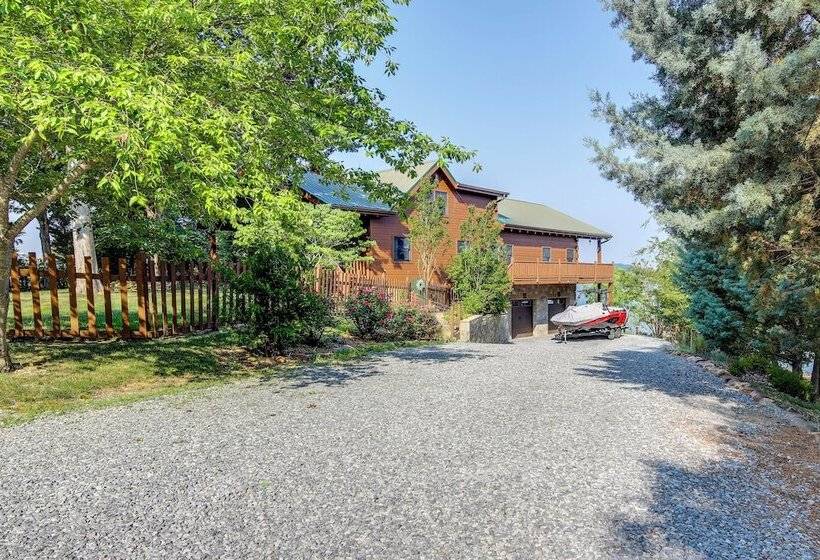 Family Friendly Dandridge Home W/ Lake Views!