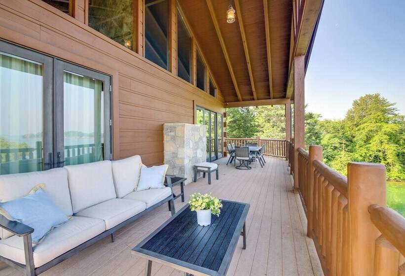 Family Friendly Dandridge Home W/ Lake Views!