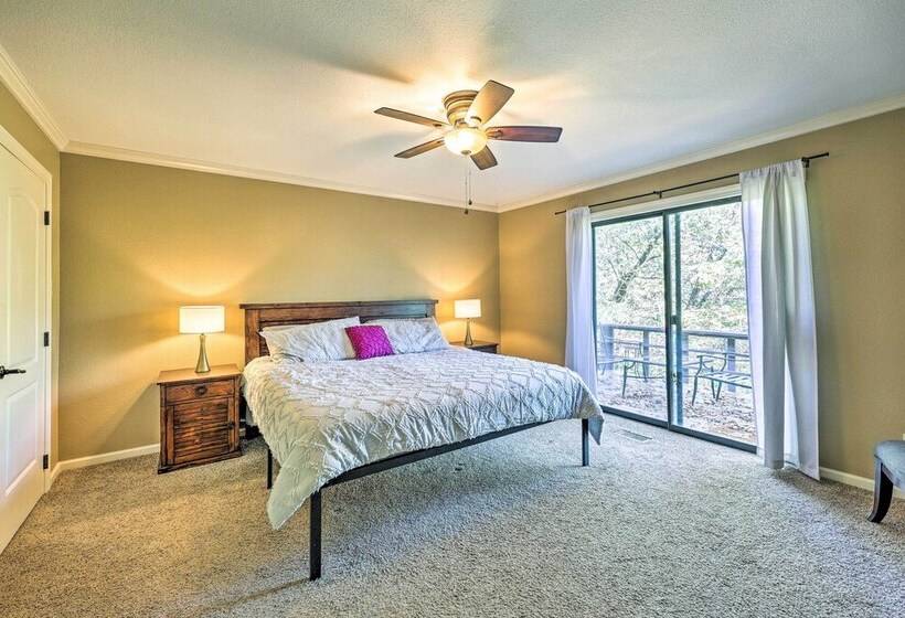 Family Friendly Hot Springs Hideaway W/ Yard!