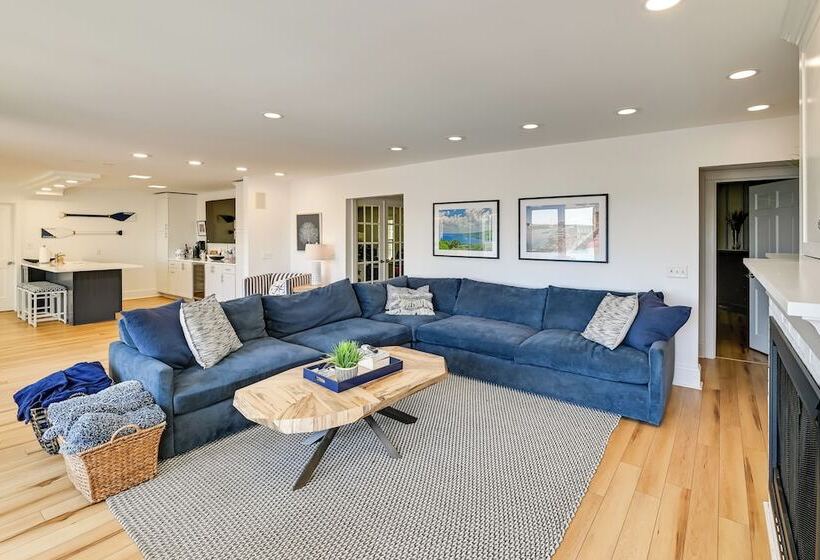 Finger Lakes Vacation Rental W/ Hot Tub & Pool