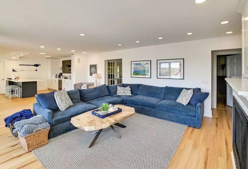 Finger Lakes Vacation Rental W/ Hot Tub & Pool