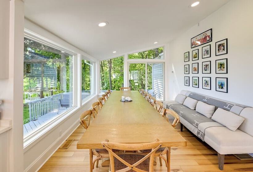 Finger Lakes Vacation Rental W/ Hot Tub & Pool