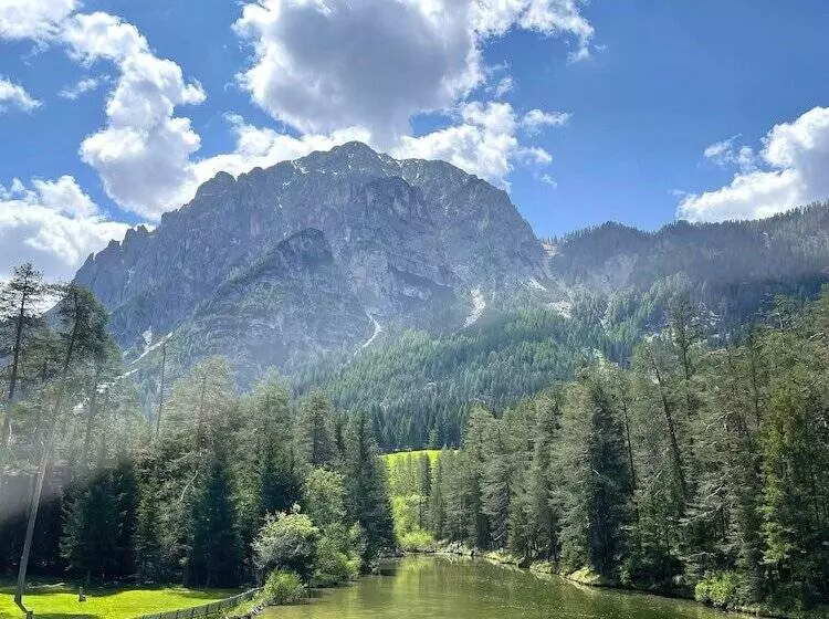 Hotelli Lago Della Creta