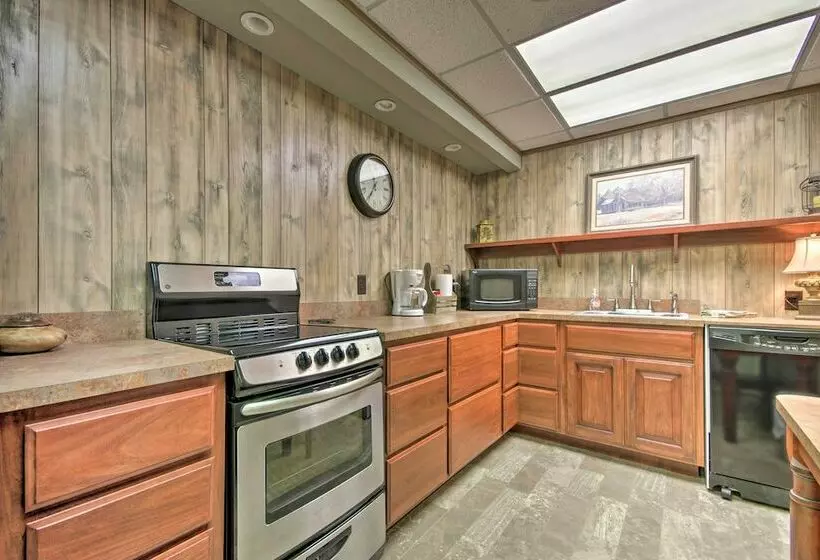 Lake Norfork Home W/waterview Patio + Balcony