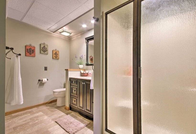 Lake Norfork Home W/waterview Patio + Balcony