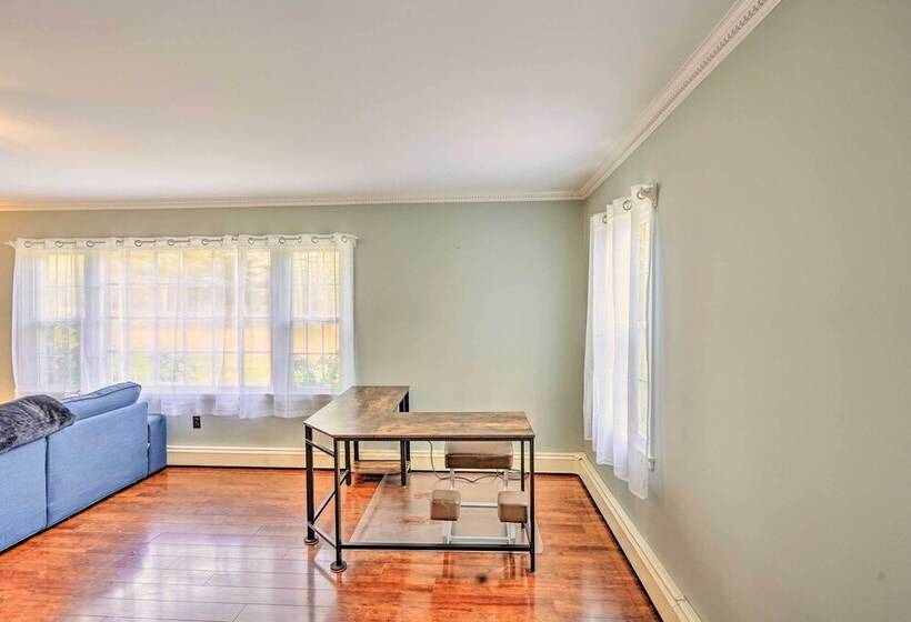 Lovely Freehold Home W/ Deck, 16 Mi To Slopes