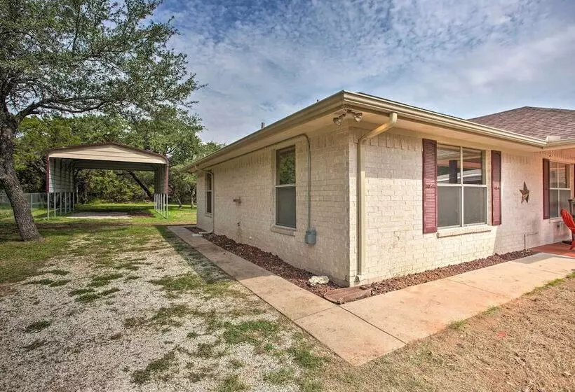 Granbury Cottage, Steps To Lake & Dock!