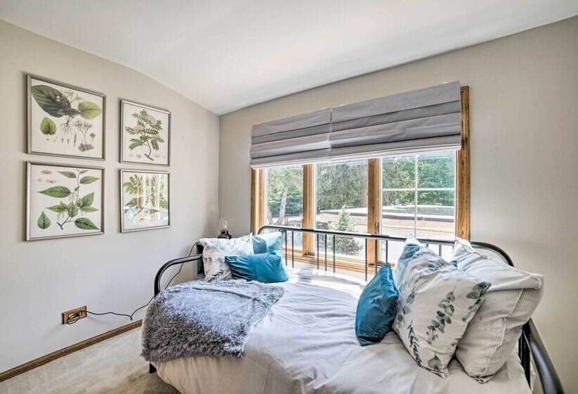 Lovely Kalamazoo River Home W/ Dock & Hot Tub