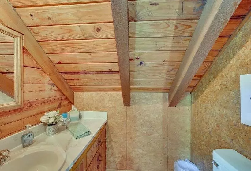 Modern Fairland Log Cabin W/ Lake Access!