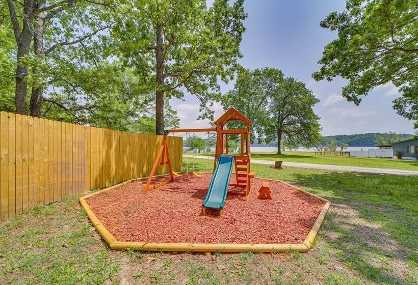 Modern Fairland Log Cabin W/ Lake Access!