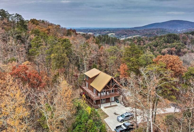 Mountain View Sevierville Cabin With Hot Tub!