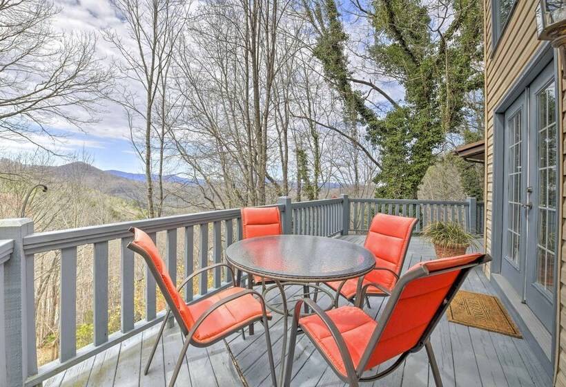 Game Room & Hot Tub: Bryson City Cabin!