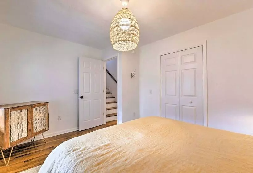 Game Room & Hot Tub: Bryson City Cabin!