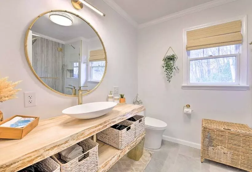 Game Room & Hot Tub: Bryson City Cabin!