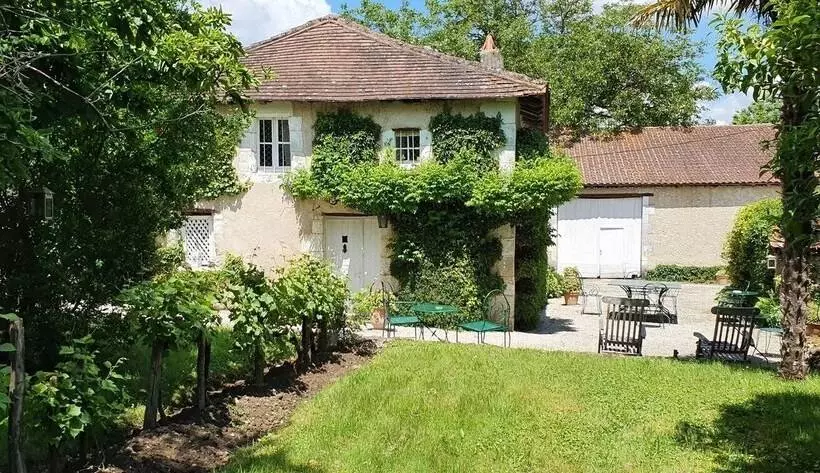 ペンション La Petite Clavelie Gîte Périgord Vert
