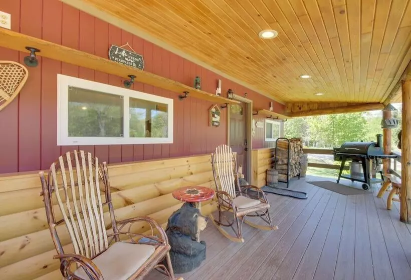 Unique Maine Log Cabin W/ Trout Ponds & Sauna!