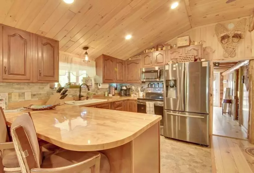 Unique Maine Log Cabin W/ Trout Ponds & Sauna!