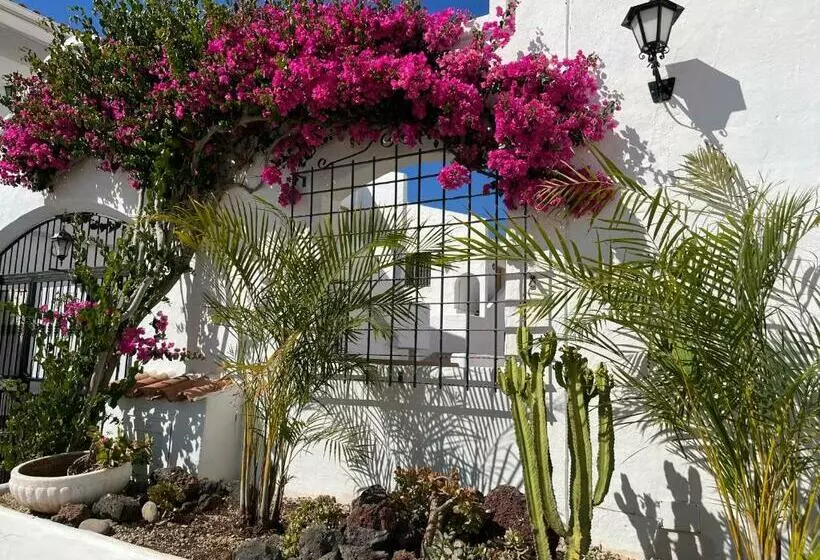 Coral Bay Port Royale