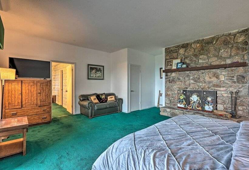 Retro Beech Mountain Home   2 Mi To Skiing!