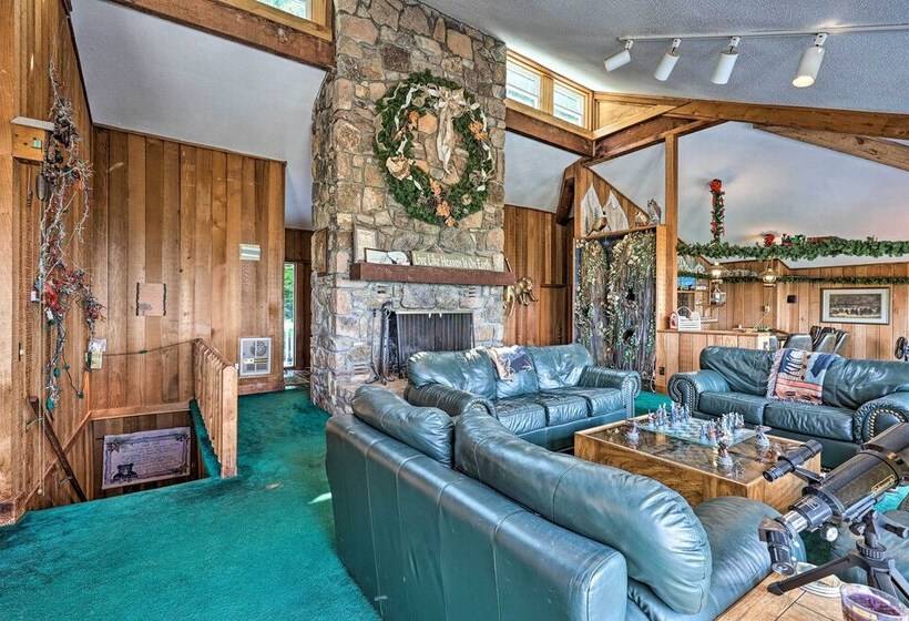 Retro Beech Mountain Home   2 Mi To Skiing!