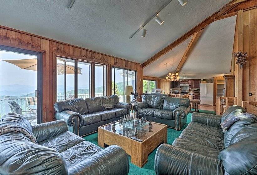 Retro Beech Mountain Home   2 Mi To Skiing!