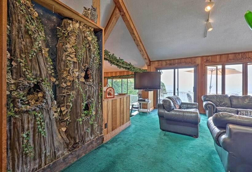 Retro Beech Mountain Home   2 Mi To Skiing!