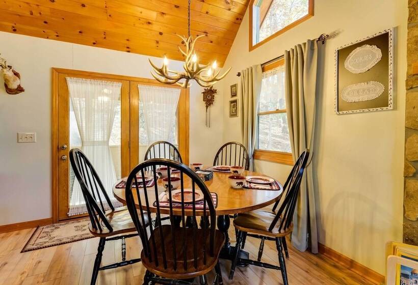 Smoky Mountain Cabin W/ Fire Pit: Hike & Fish!