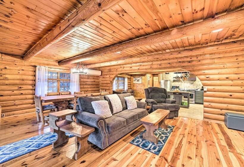 Spacious Cabin W/ Decks Near Saratoga Springs